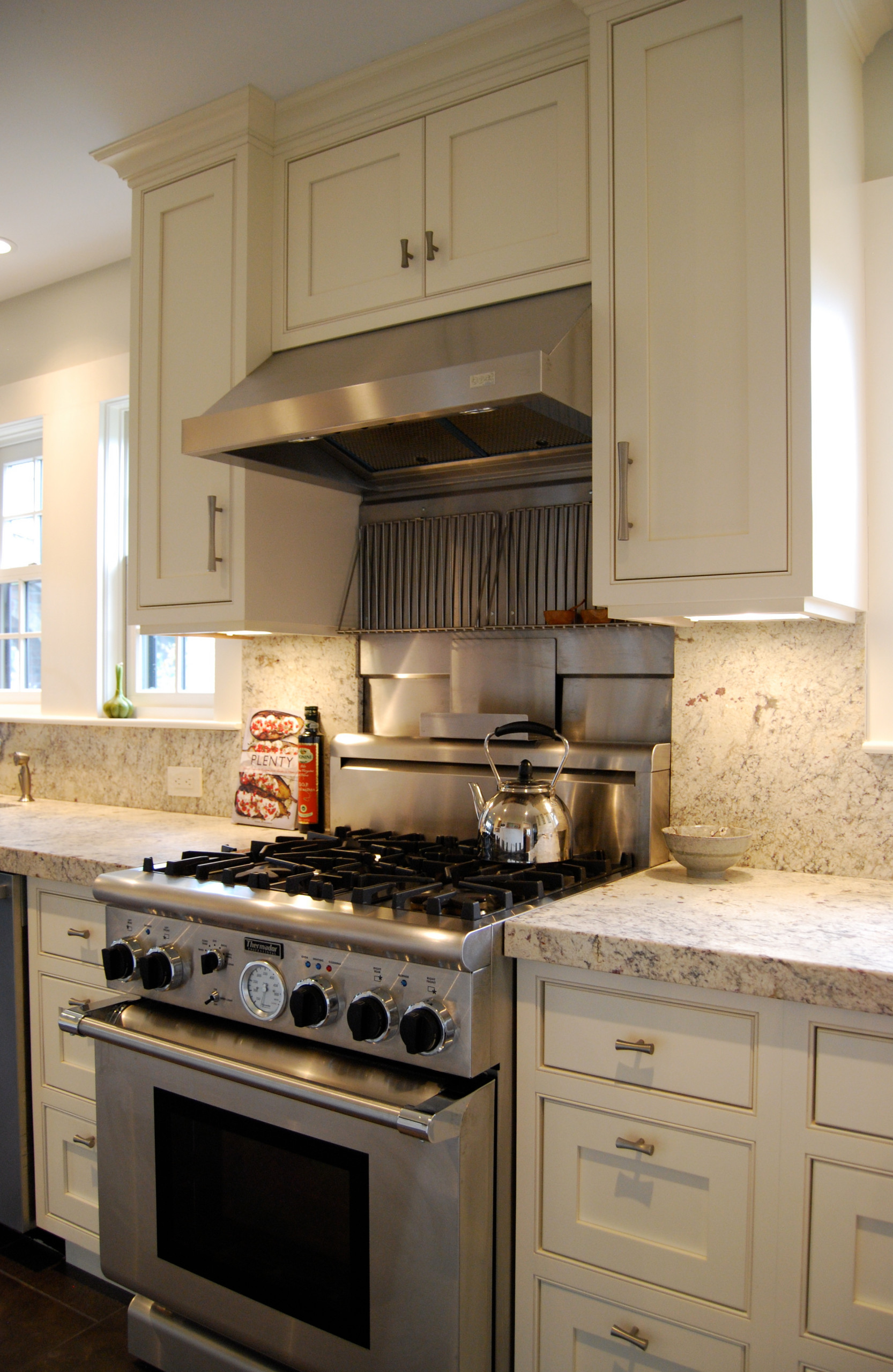 Stainless Steel Stove Backsplash - Photos & Ideas